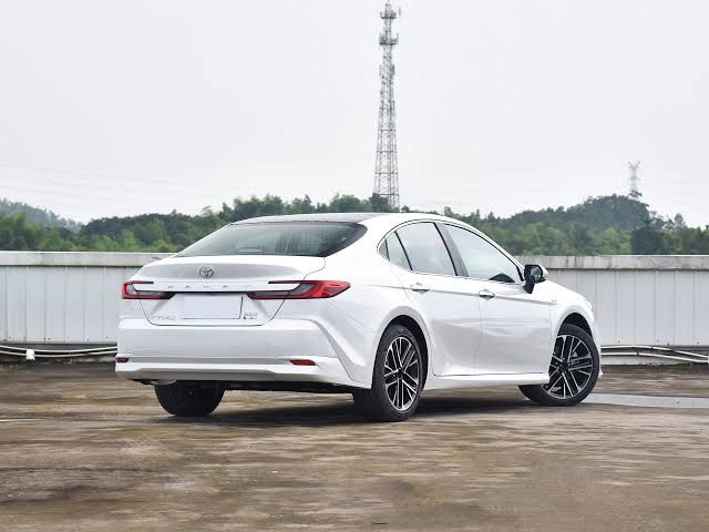2024 Toyota Camry Hybrid
